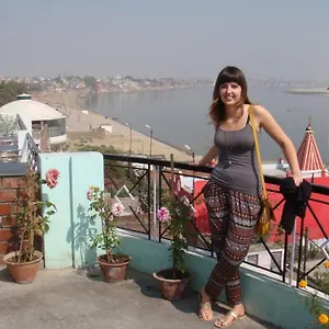 https://rahul-guest-house.hotels-varanasi.com