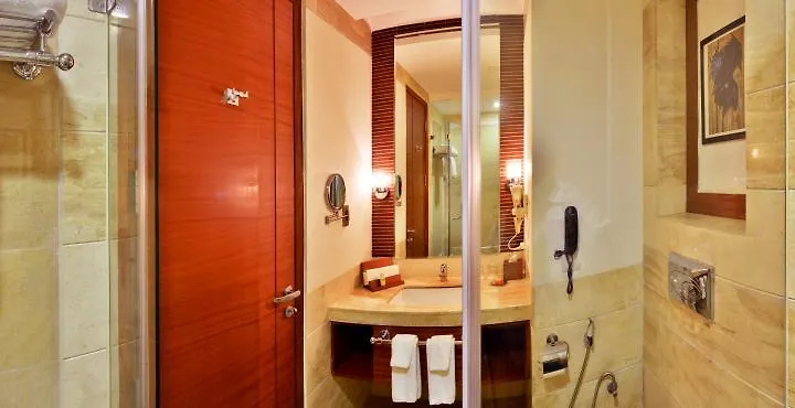 Grand Notting Hills Hotel And Resorts New Delhi 4*,