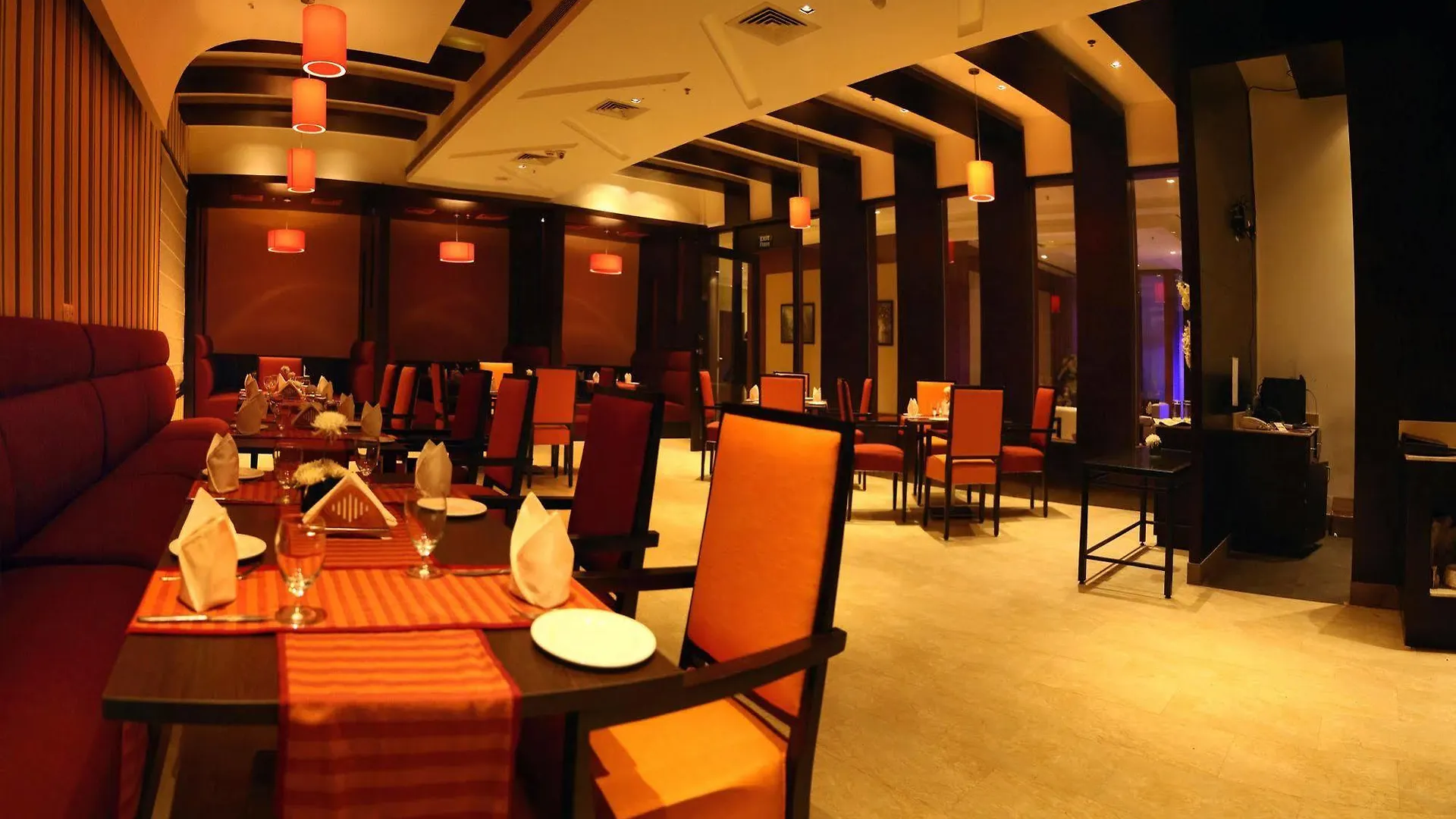 Grand Notting Hills Hotel And Resorts New Delhi 4*,