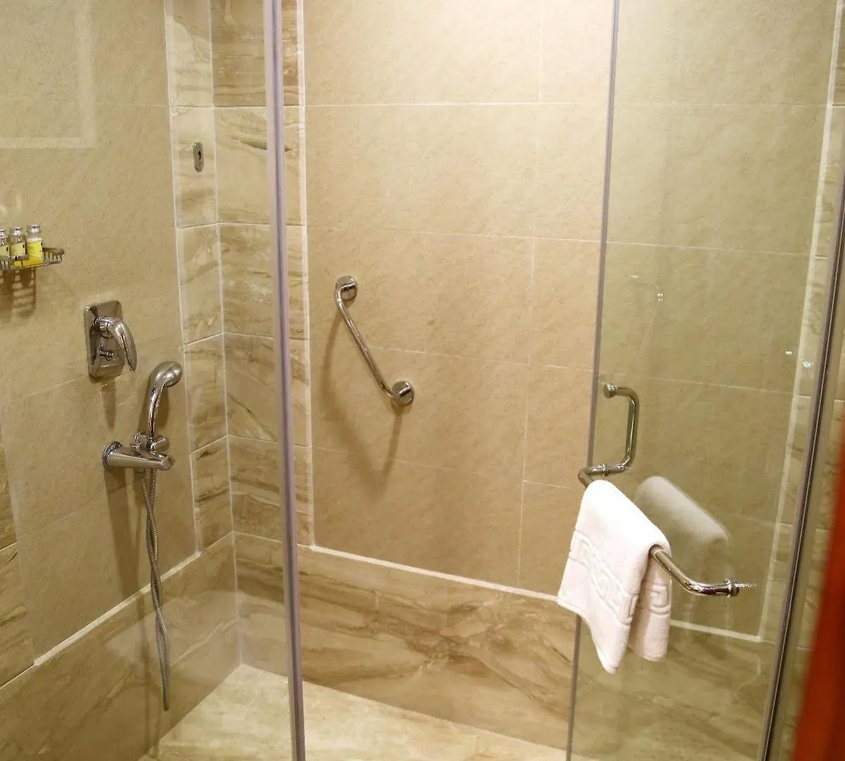 Grand Notting Hills Hotel And Resorts New Delhi India